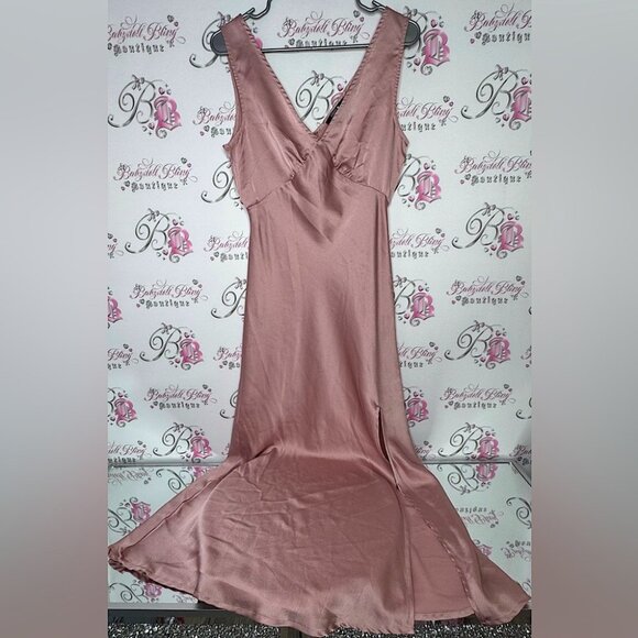 paper heart Dresses & Skirts - Paper heart dress long slip blush pink shimmer silky maxi leg slit v neck luxe